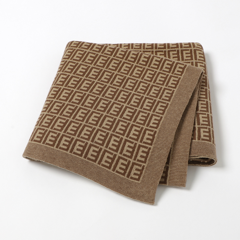 Couverture en tricot à carreau - Carriage Bed avis et prix